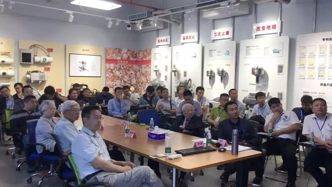 【醫(yī)星風尚】走進國産CT球管企業瑞能,學習弘揚精益求精的工匠精神!